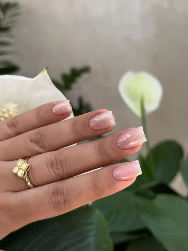 Маникюр с нюдовым покрытием — работа мастеров Beauty Soul