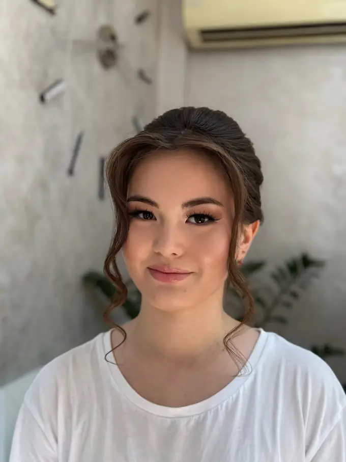 Клиентка Beauty Soul: макияж и собранные волосы работы мастеров салона